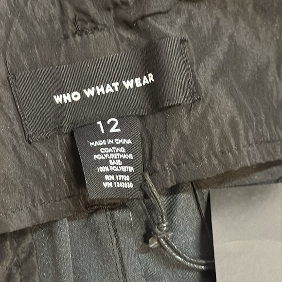 NWTs Who What Wear Pleather like pants. With matching belt. Front pockets. - Picture 6 of 11